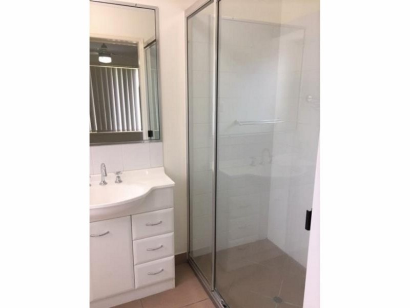 8 Corella Drive, Gracemere QLD 4702